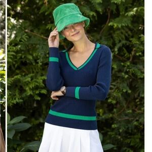 Club court blue&green vneck